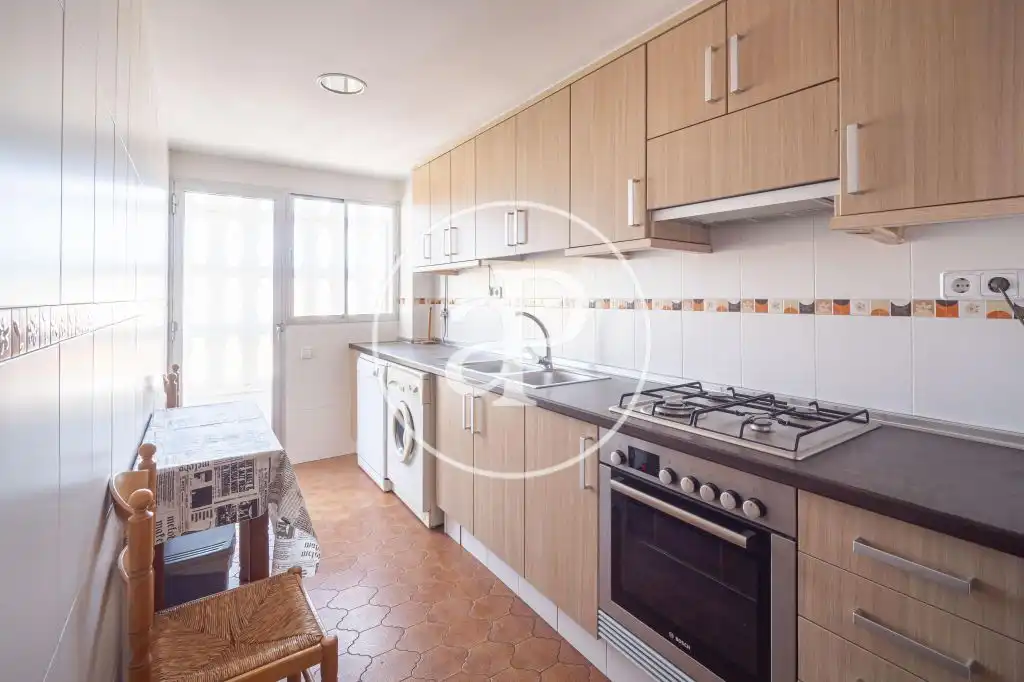 Cocina de Piso de alquiler en Valencia con Aire acondicionado, Calefacción y Amueblado