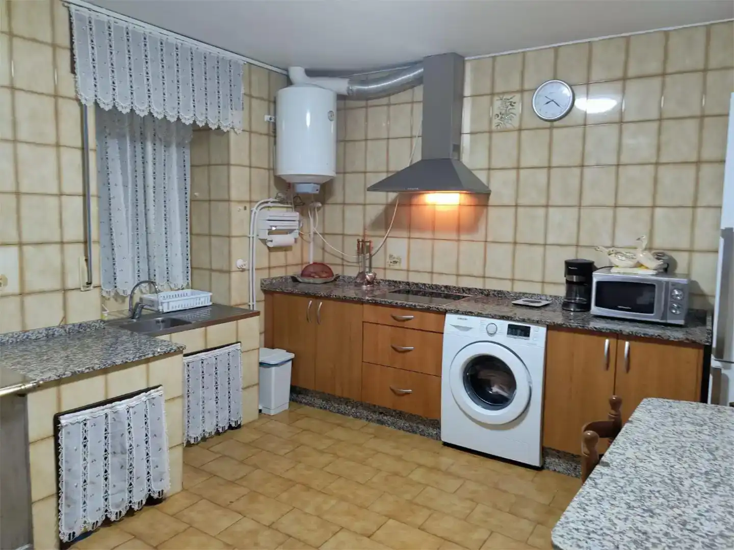 Cocina de Piso en venta en Arbo con Jardín privado y Amueblado