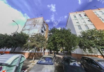 Exterior view of Flat for sale in  Sevilla Capital