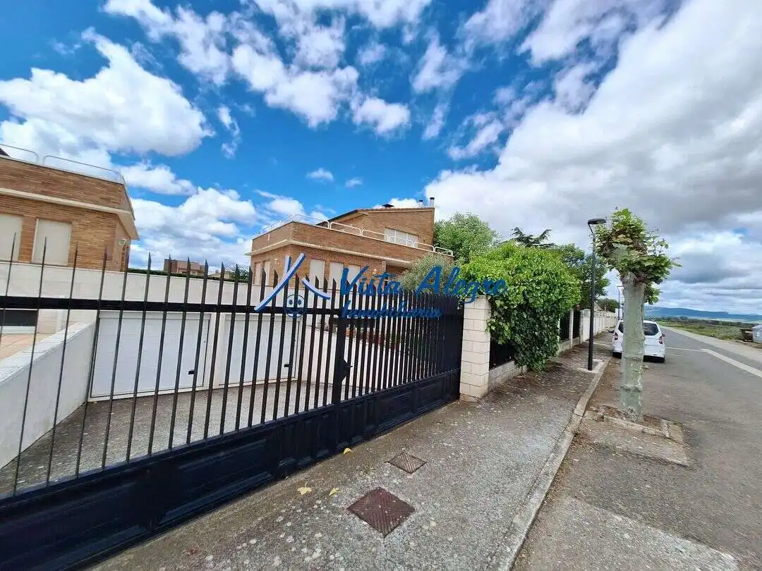 Vista exterior de Casa o chalet en venta en Casalarreina con Calefacción, Jardín privado y Terraza
