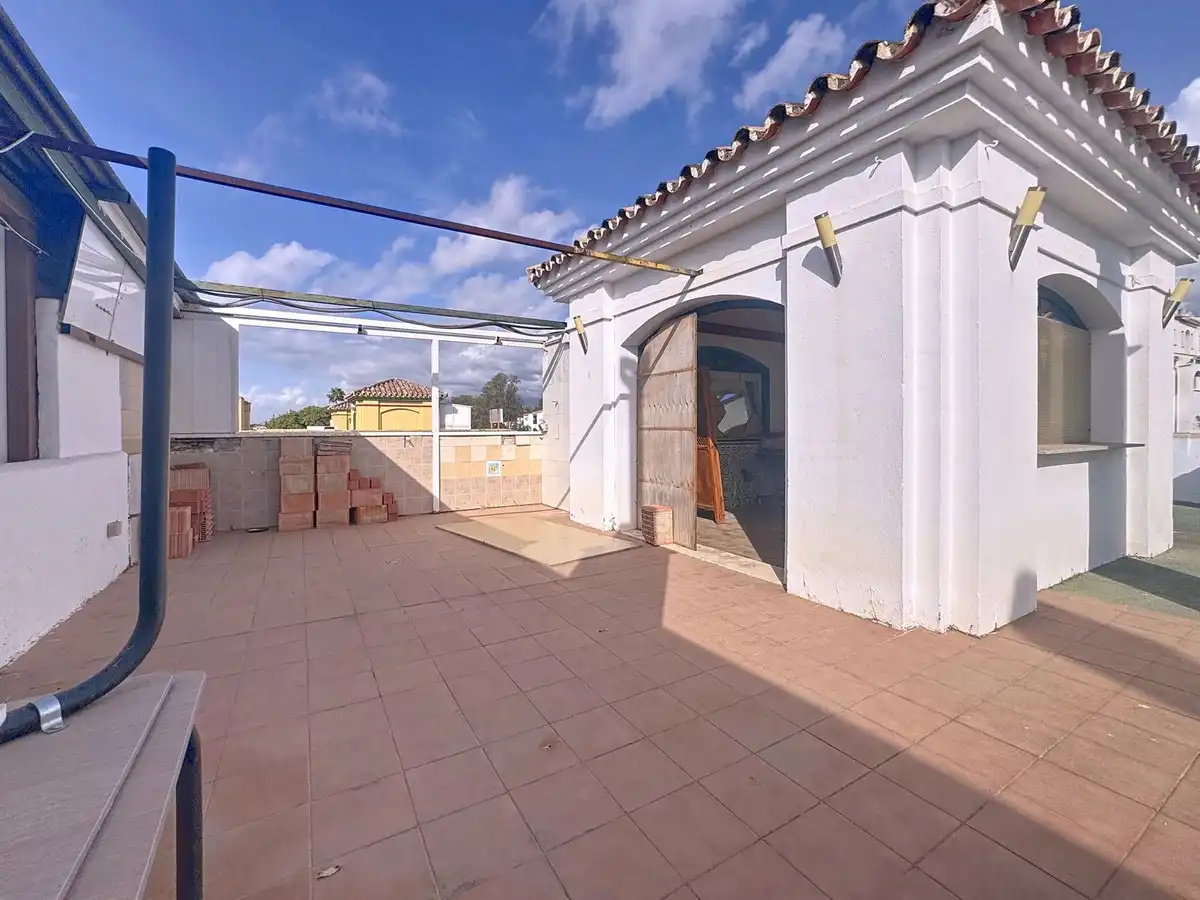 Terraza de Local en venta en Estepona