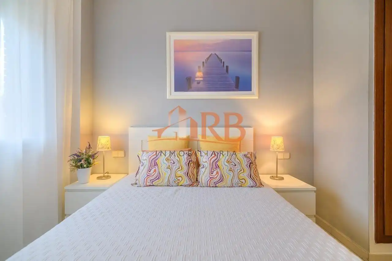 Habitación de Ático en venta en Castelldefels con Aire acondicionado, Calefacción y Terraza