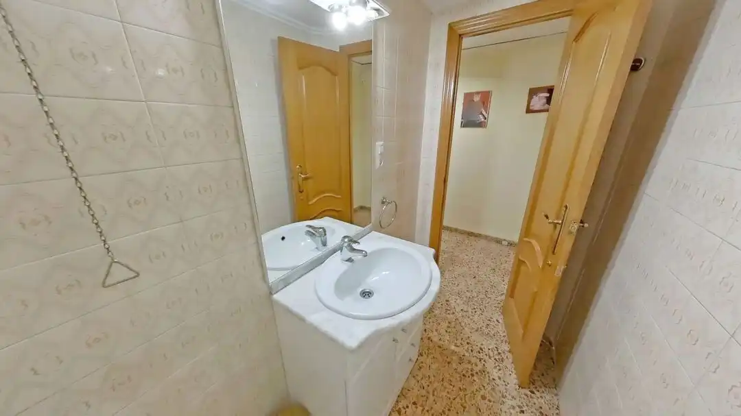 Bathroom of Flat for sale in Gandia  with Terrace and Storage room