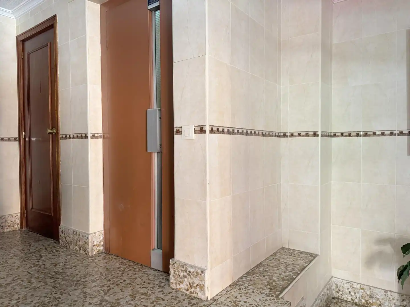 Bany de Pis en venda en Ávila amb Calefacció i Terrassa