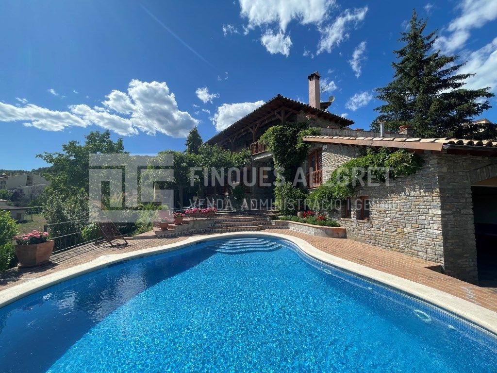 Exterior view of House or chalet for sale in La Pobla de Segur  with Furnished