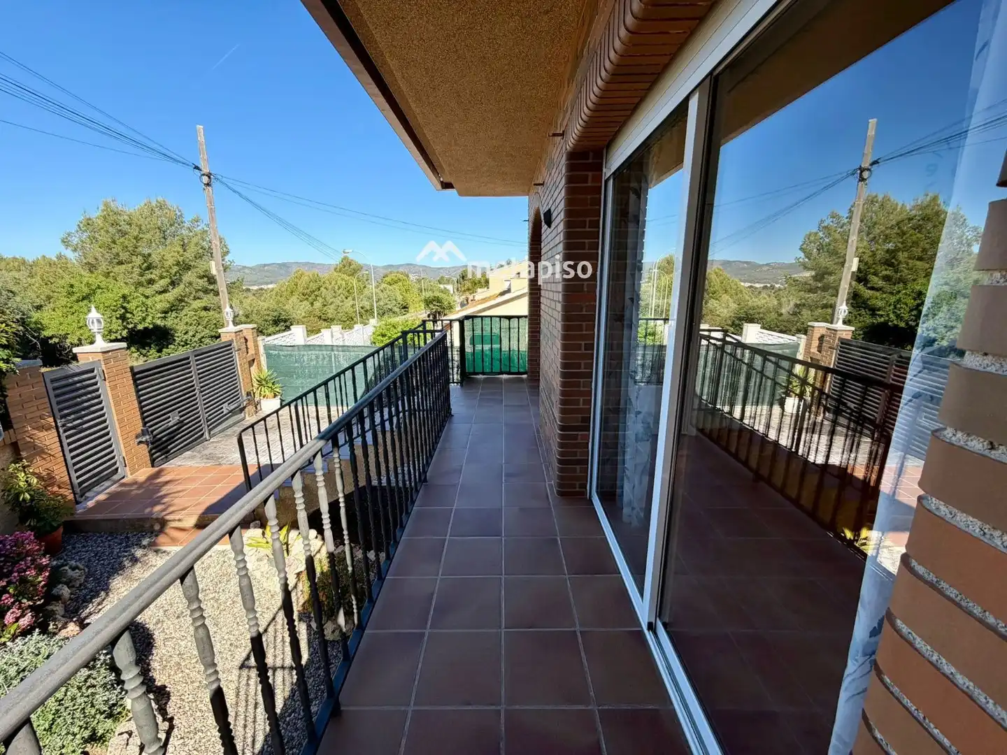 Vista exterior de Casa o xalet en venda en El Vendrell amb Aire condicionat, Calefacció i Piscina