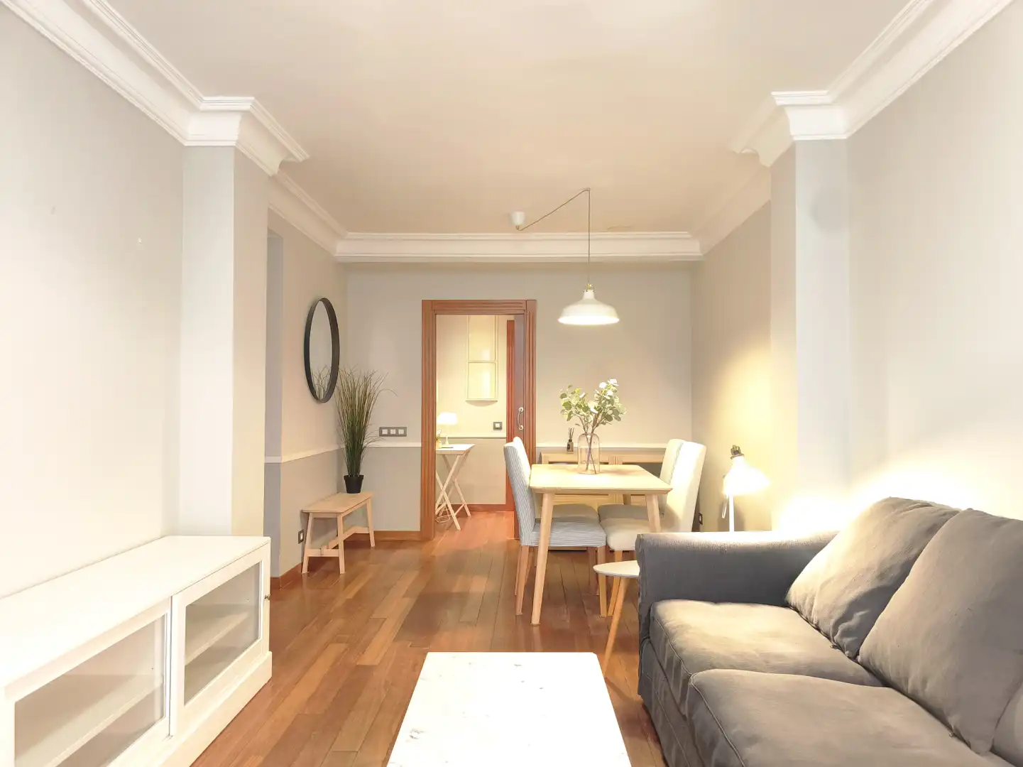 Living room of Flat for rent in  Logroño  with Heating, Parquet flooring and Storage room