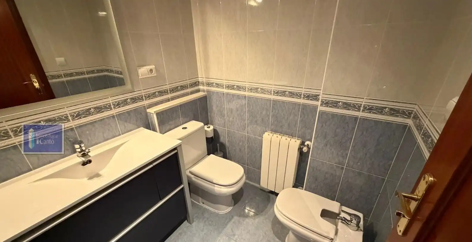 Bathroom of Flat for sale in Alcoy / Alcoi  with Heating and Storage room