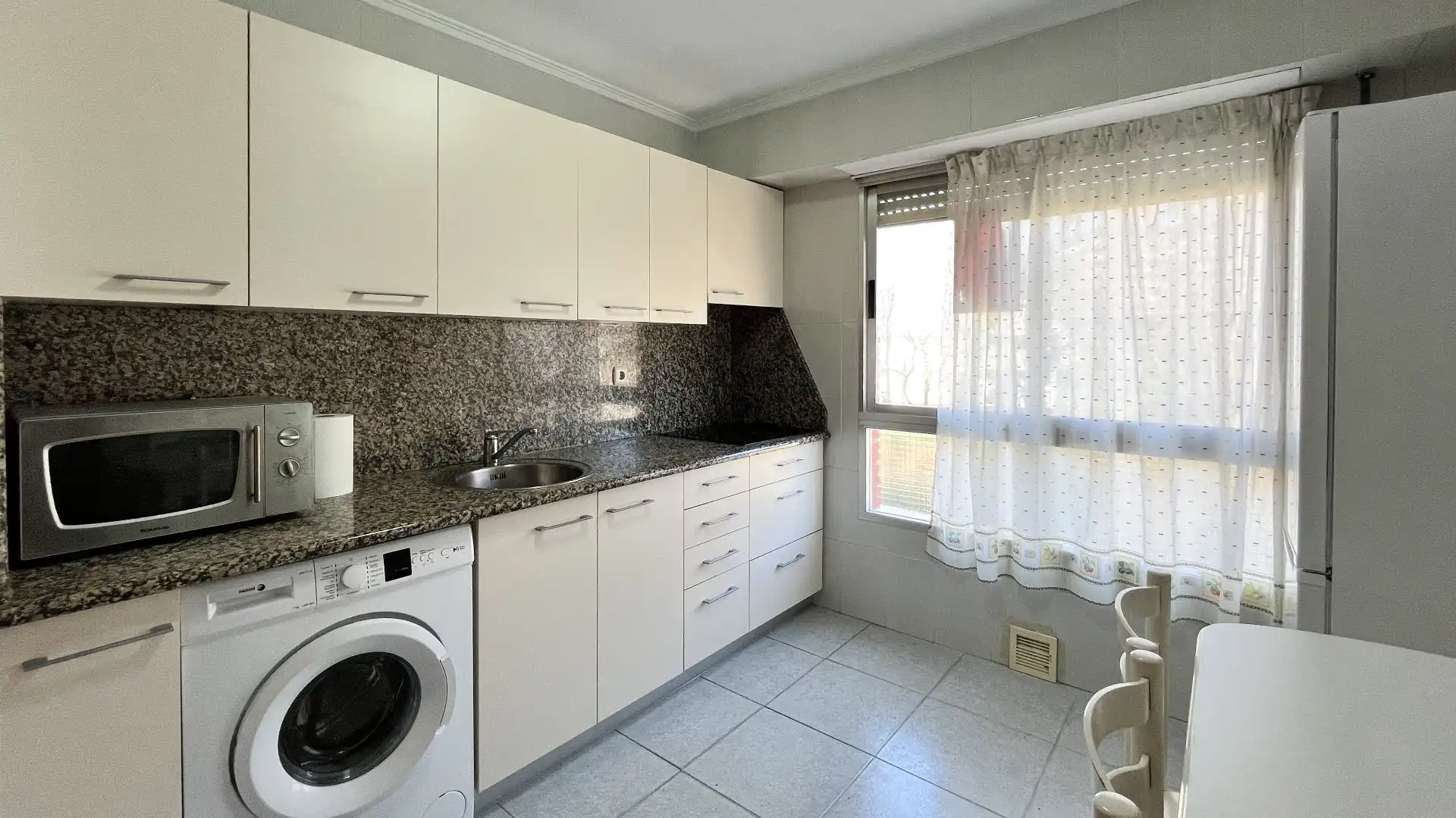 Kitchen of Flat for sale in Hernani  with Terrace and Furnished