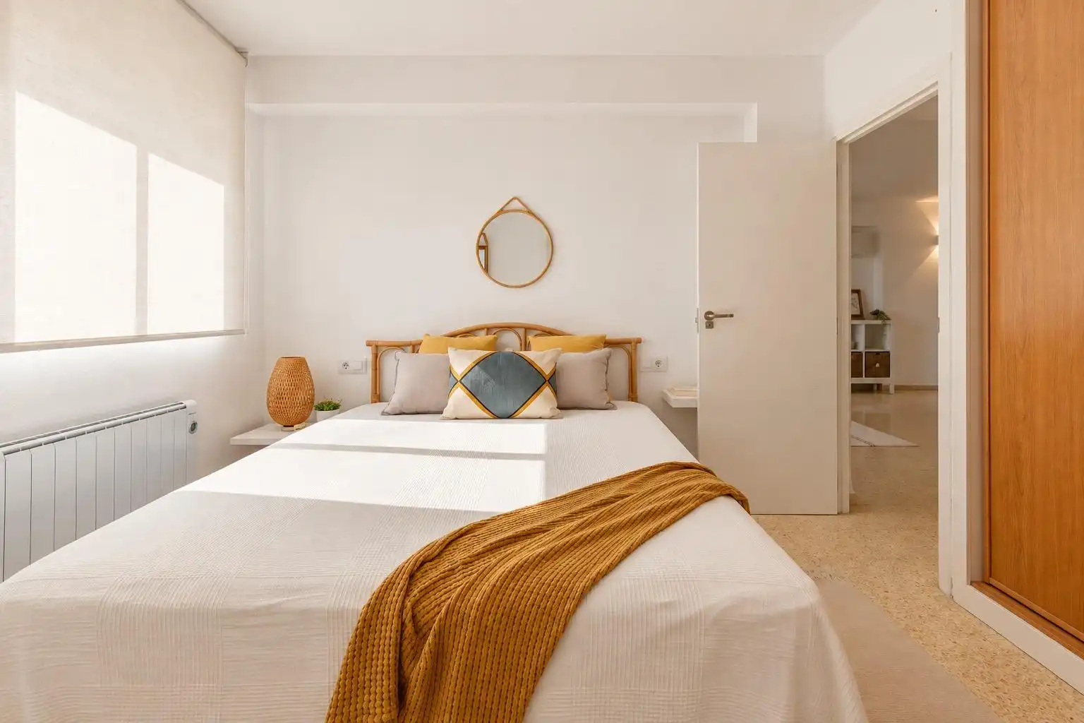 Bedroom of Flat for sale in Pobles del Sud