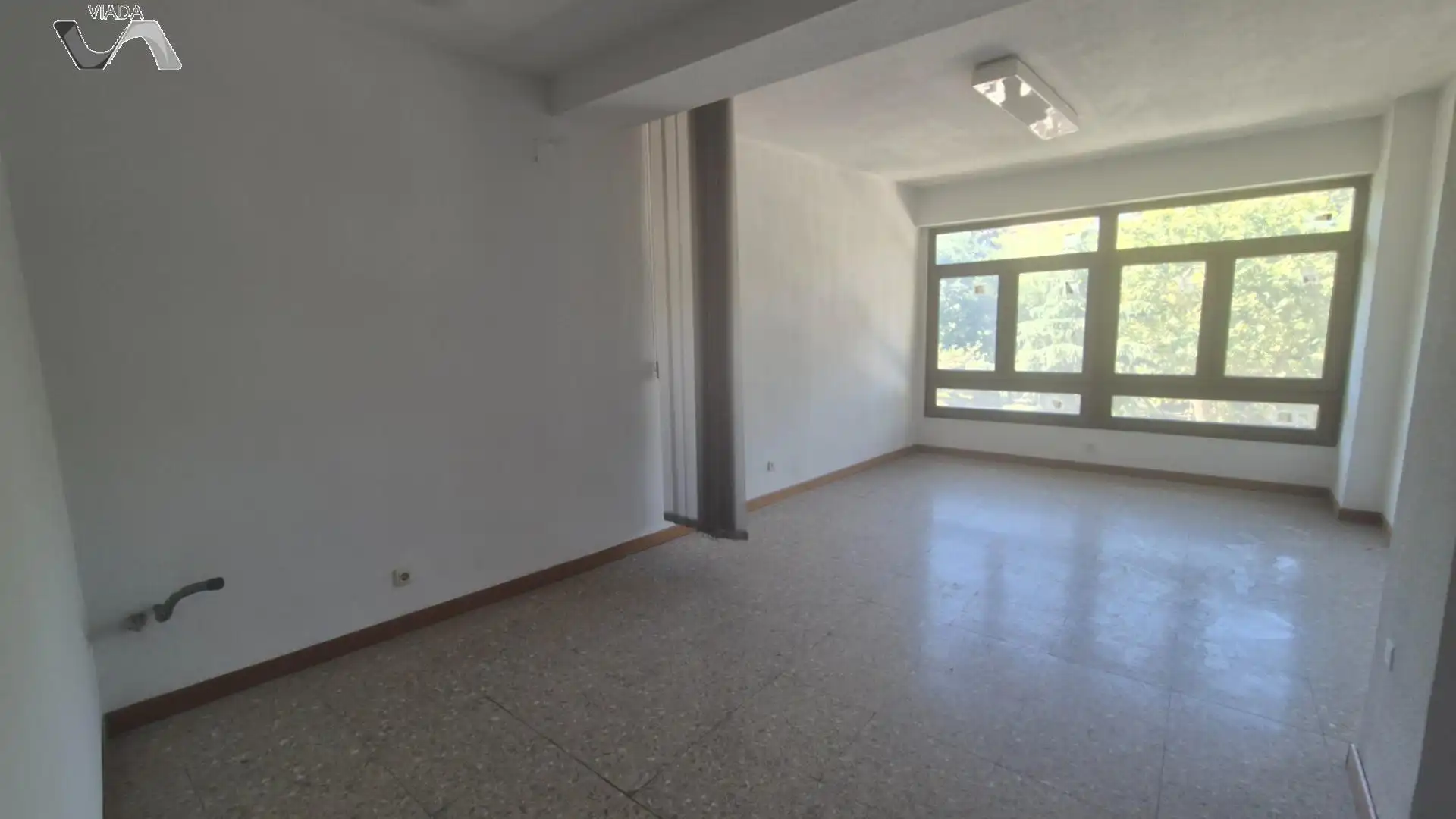 Wohnzimmer von Büro zur Miete in Centro