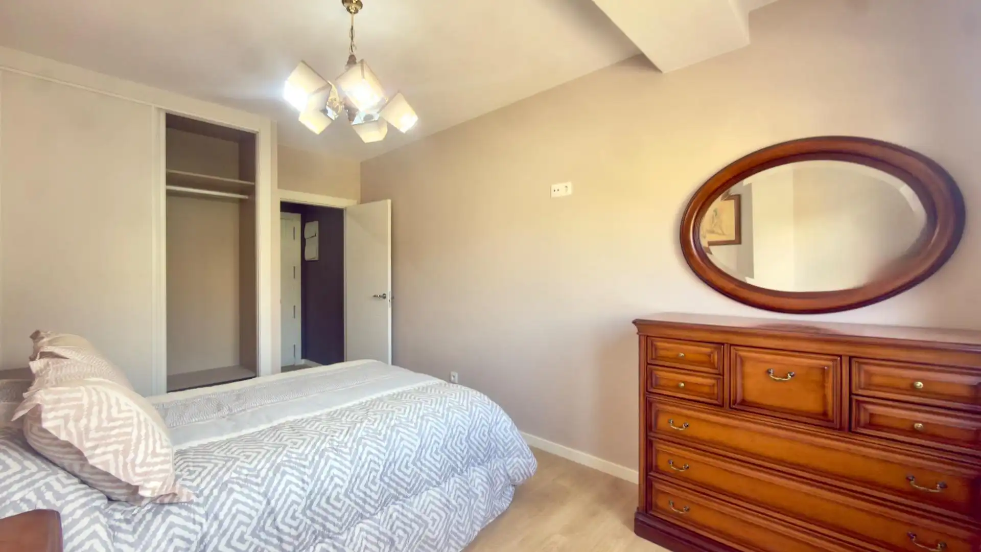 Bedroom of Flat for sale in O Carballiño    with Heating, Storage room and Furnished