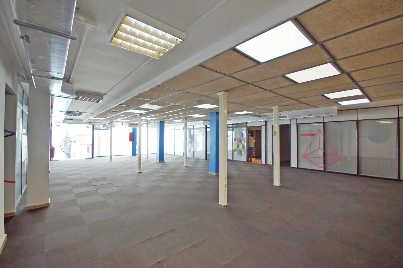 Business premises for sale in Calle Pallars 73, imagen 29