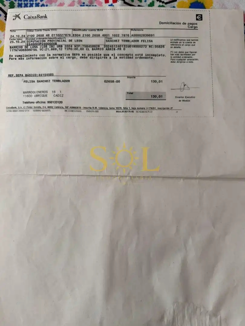 Casa o xalet en venda en Los Barrios de Luna  amb Calefacció i Moblat