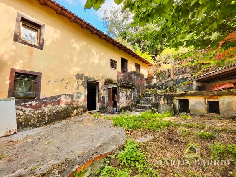 Vista exterior de Casa o xalet en venda en Galdames amb Jardí privat, Terrassa i Traster