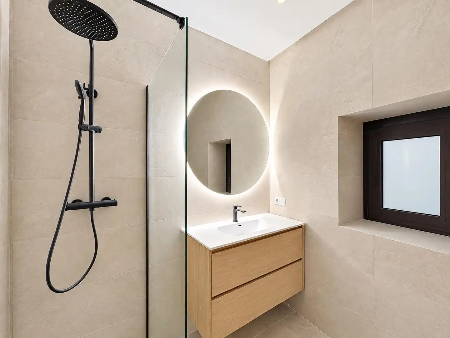 Baño de Apartamento en venta en Ciutat Vella