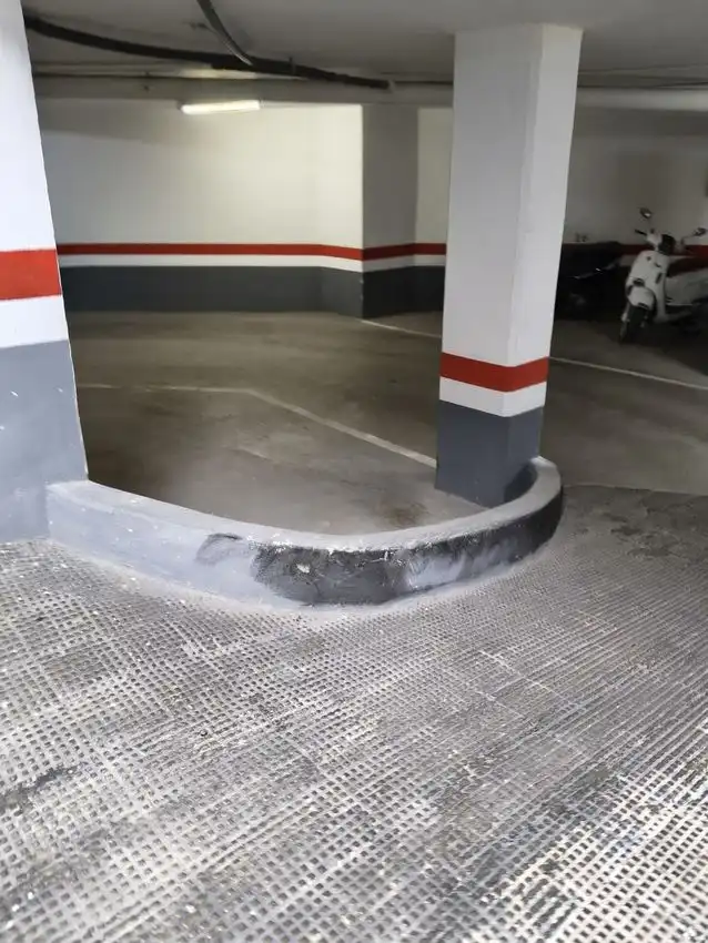 Aparcament de Garatge de lloguer en Valencia