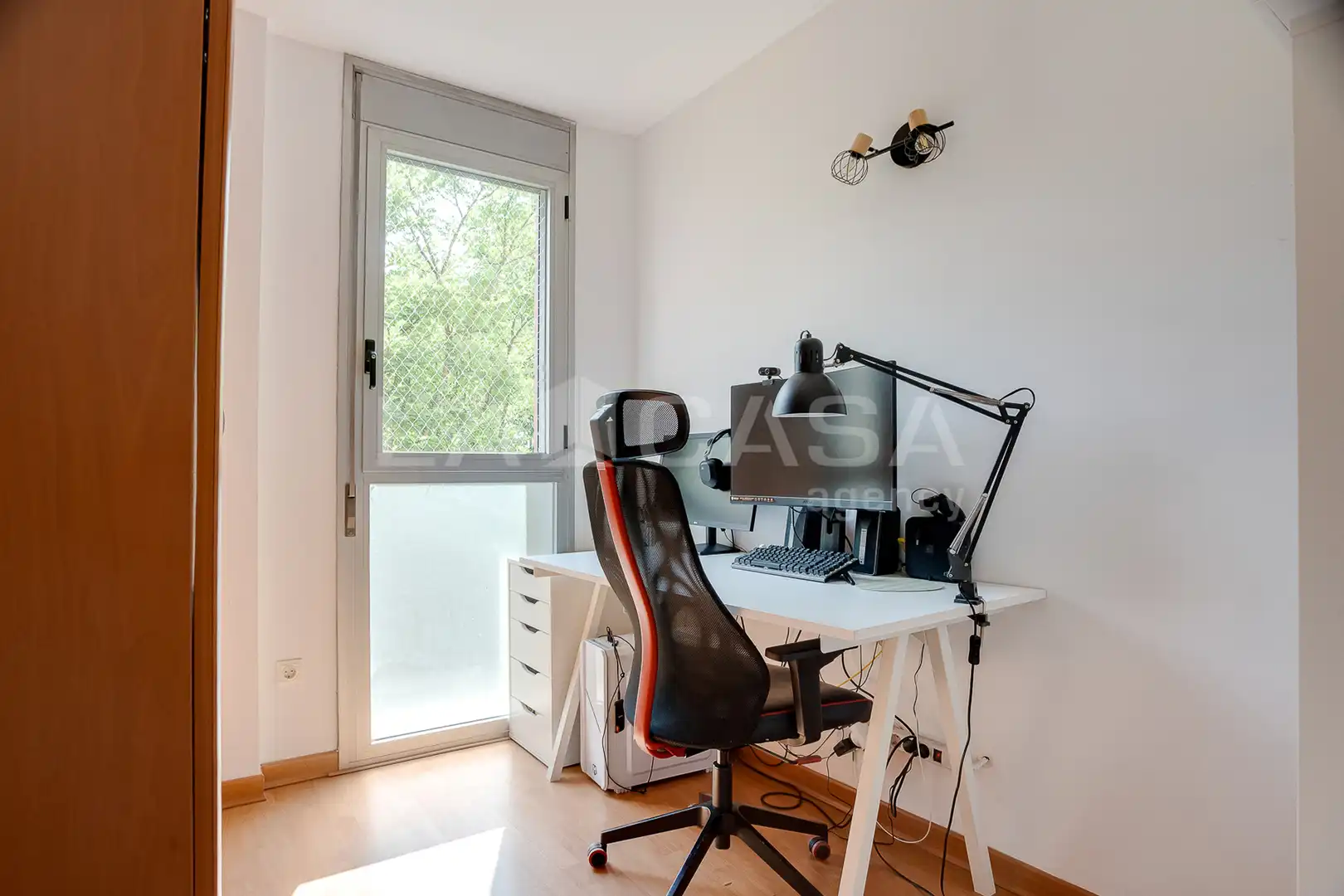 Habitación de Piso en venta en Barcelona con Calefacción, Trastero y Balcón