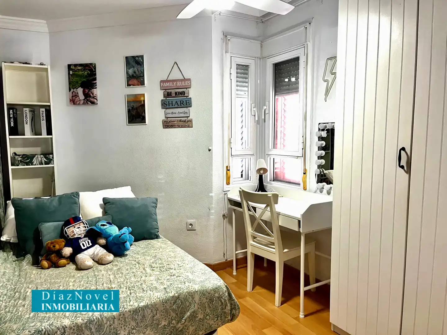 Schlafzimmer von Einfamilien-Reihenhaus zum Verkauf in Vélez-Málaga mit Klimaanlage, Heizung und Parkett