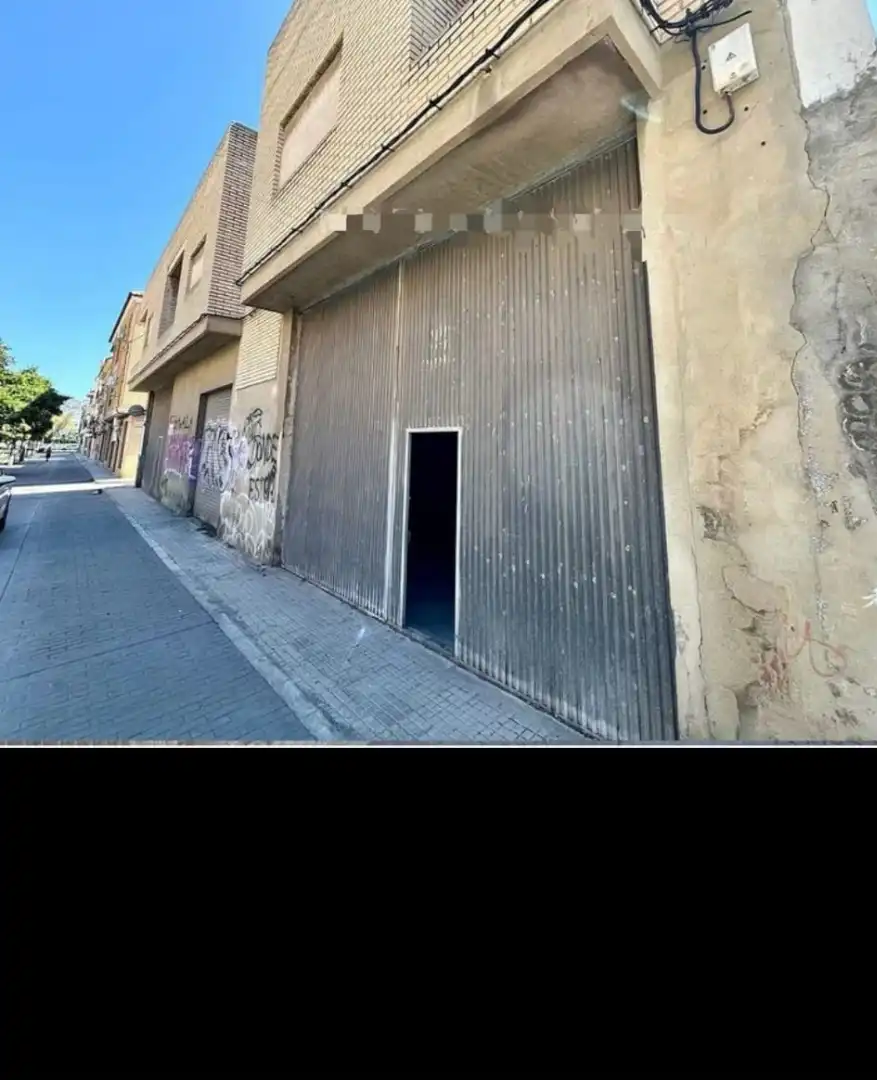 Vista exterior de Edifici en venda en Sagunto / Sagunt