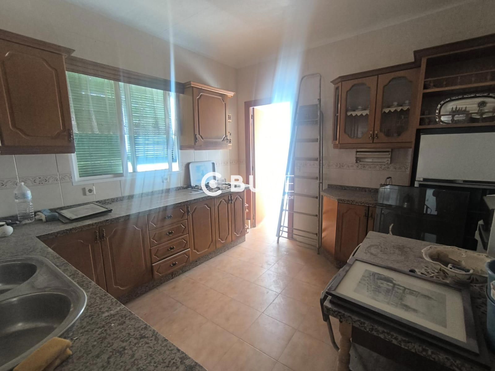 Cuina de Casa o xalet en venda en Monturque amb Calefacció, Terrassa i Traster