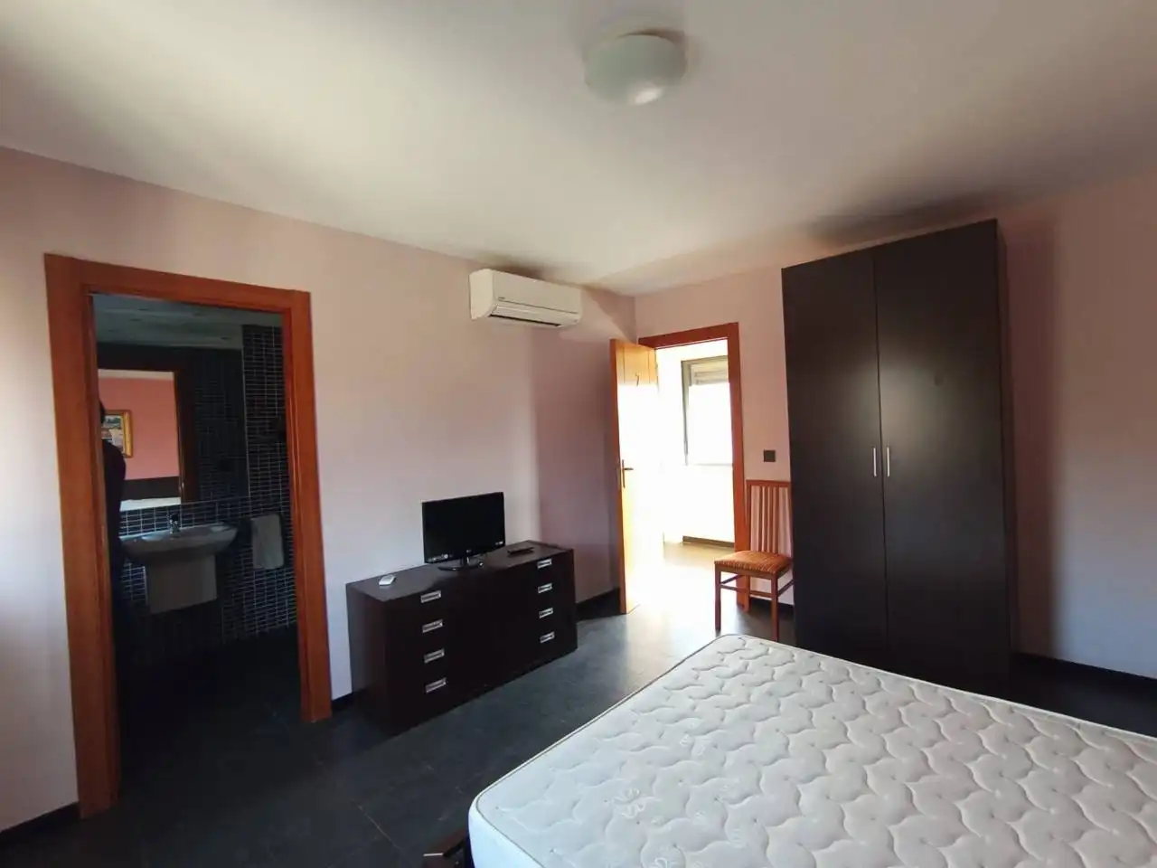 Habitación de Edificio en venta en Serradilla del Llano