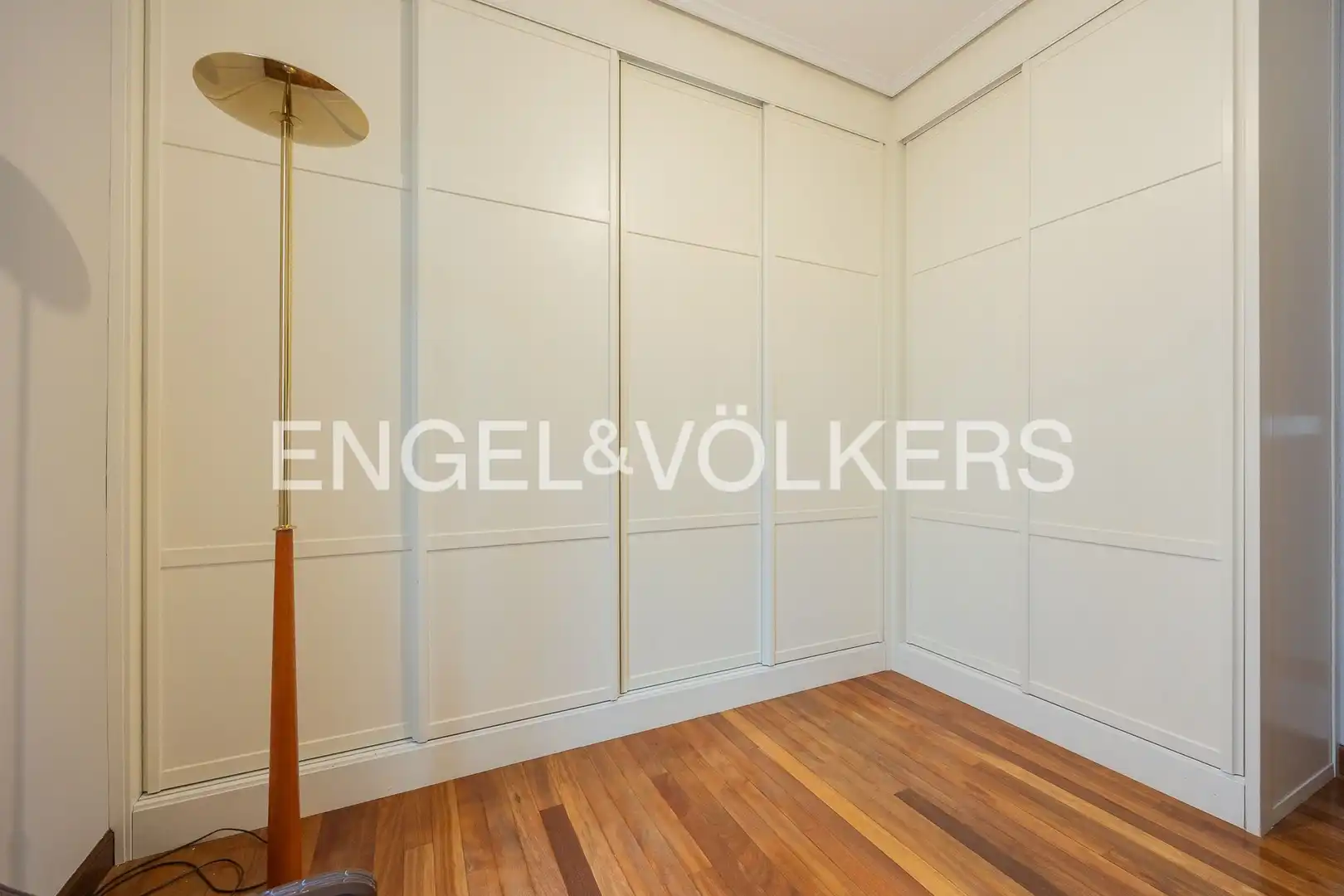 Esszimmer von Wohnung zum Verkauf in Bilbao  mit Heizung, Parkett und Balkon