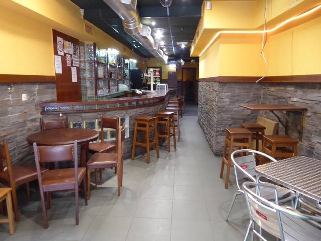 Local comercial en Venta en Calle Rivero en Centro