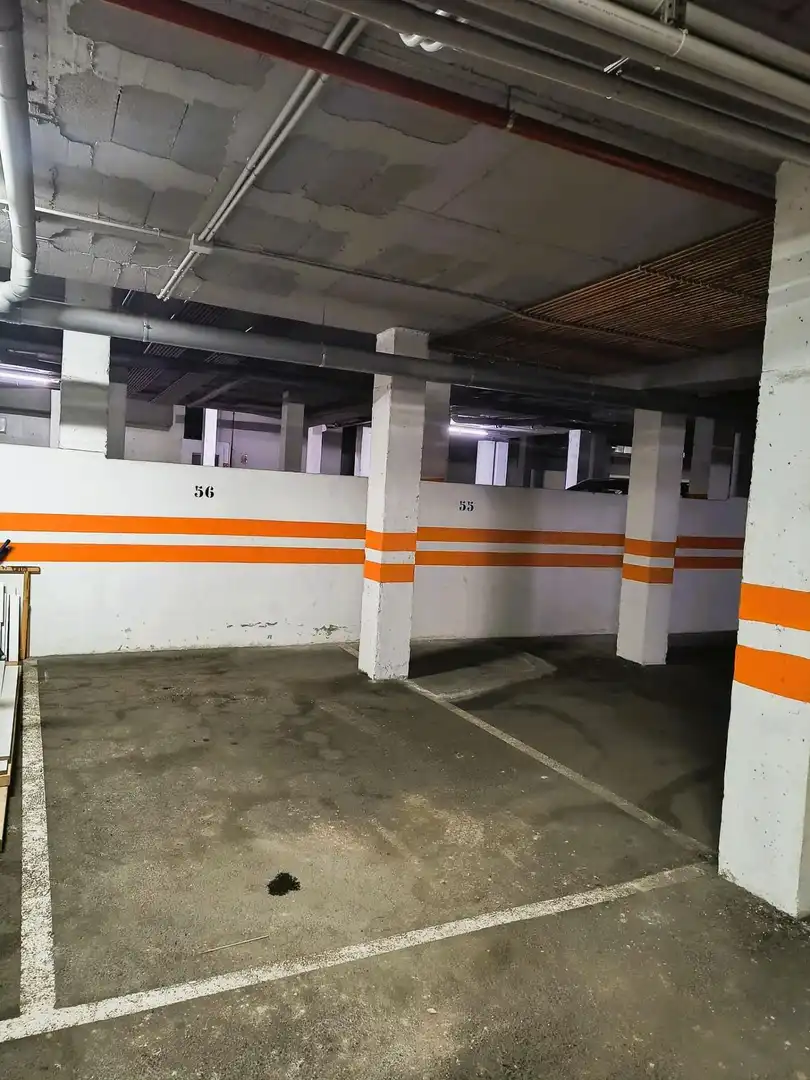 Aparcament de Casa o xalet en venda en Elche / Elx amb Aire condicionat, Jardí privat i Terrassa