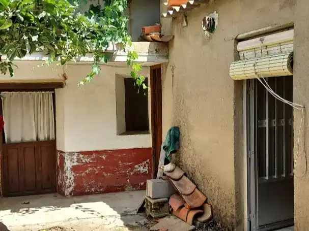 Vista exterior de Casa o xalet en venda en Pueblica de Valverde amb Balcó