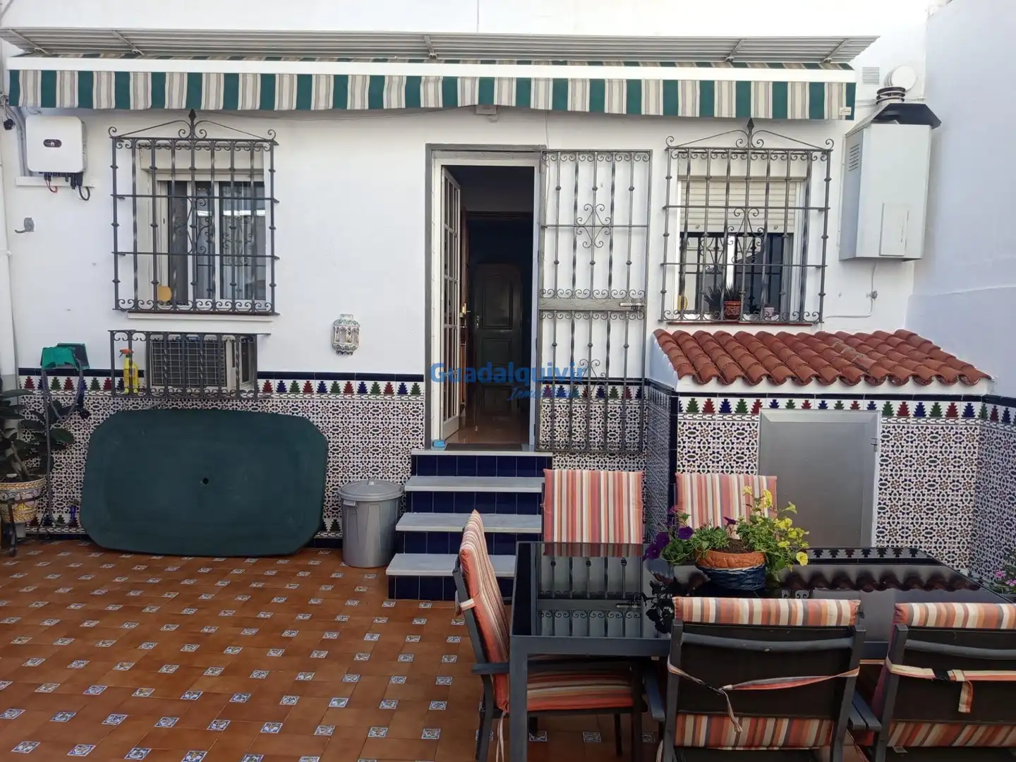Terraza de Casa adosada en venta en Montequinto con Aire acondicionado, Jardín privado y Trastero