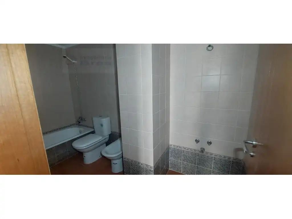 Baño de Piso en venta en Silleda