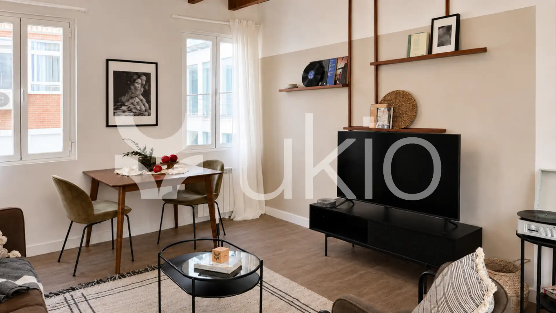 Living room of Apartments for rent in Madrid  with Air Conditioner, Heating and Furnished