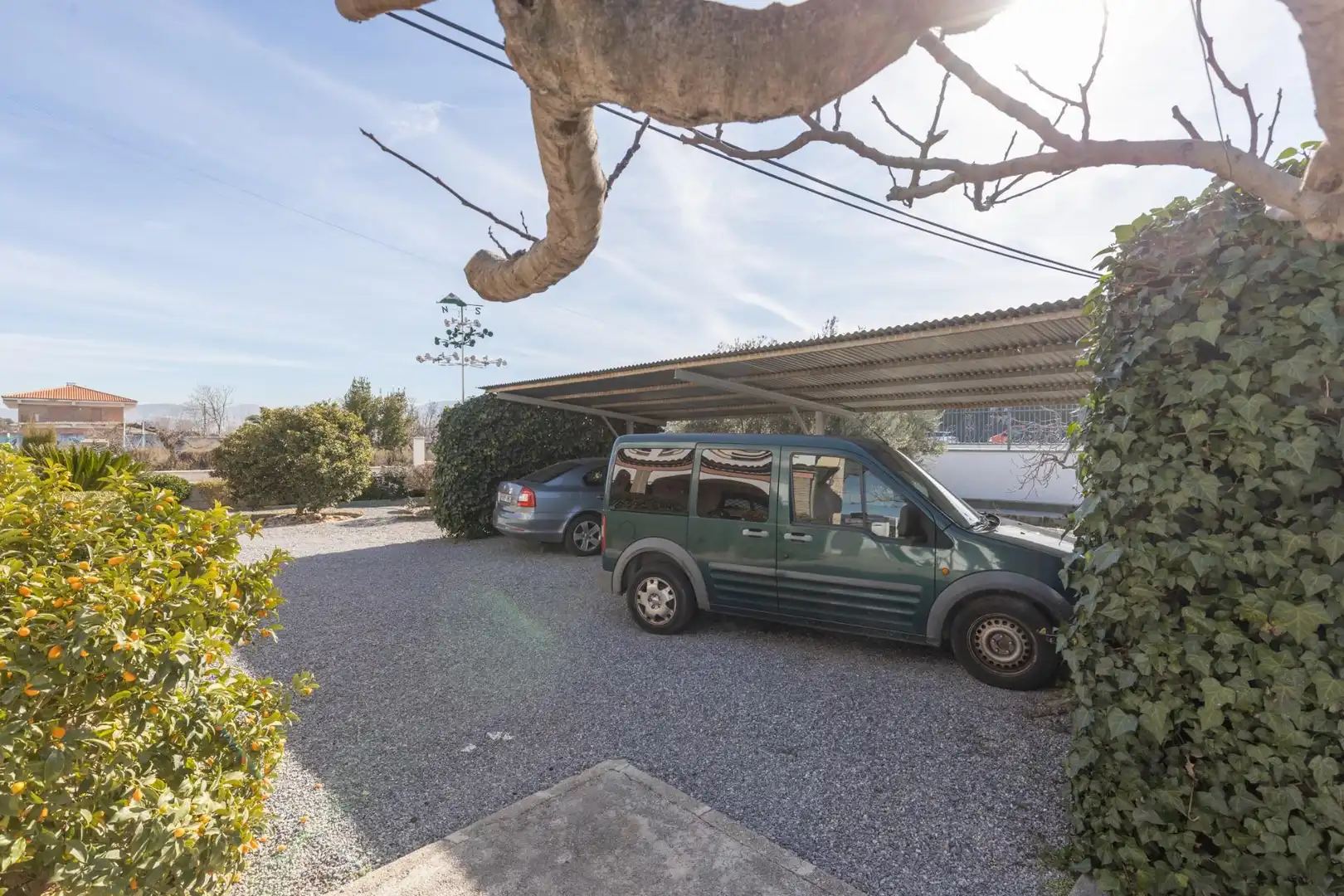 Parking de Casa o chalet en venta en Granada con Calefacción, Jardín privado y Piscina