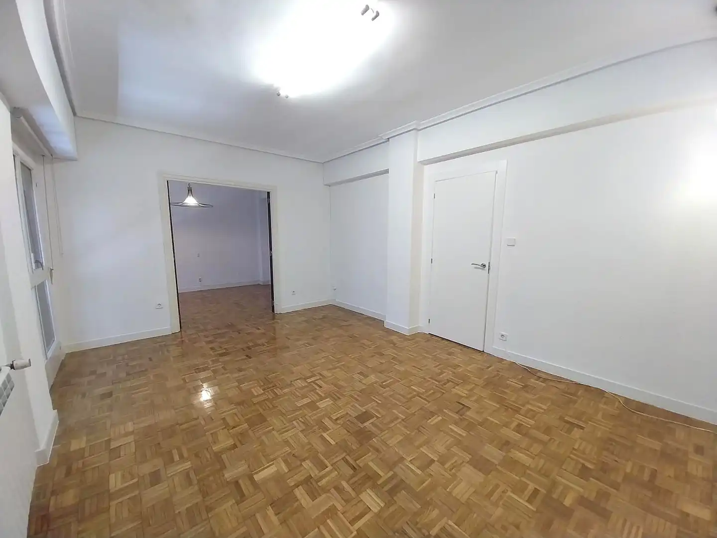 Dormitori de Pis en venda en Valladolid amb Calefacció, Parquet i Terrassa