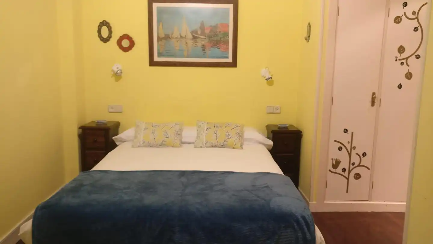 Flat for rent in Rúa das Orfas, Casco Histórico