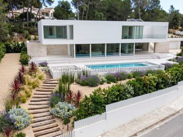 Haus zum Verkauf in Cala Vinyes