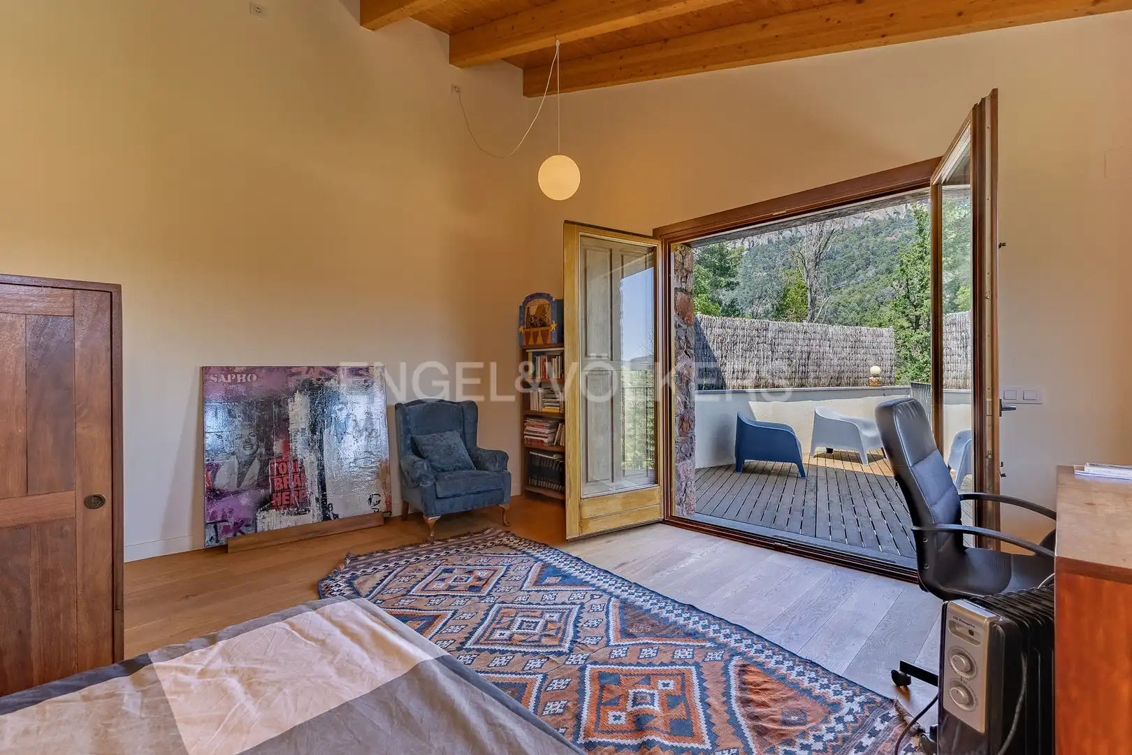 Sala de estar de Finca rústica en venta en Gallifa con Aire acondicionado, Calefacción y Jardín privado