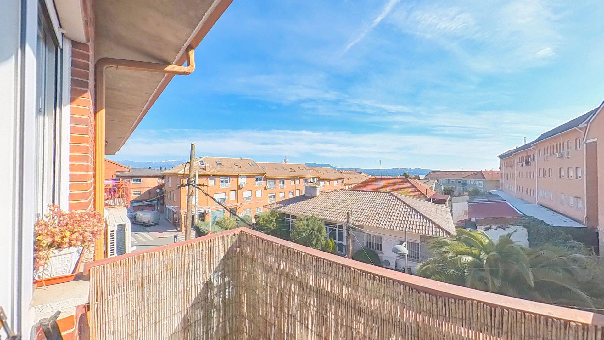 Vista exterior de Dúplex en venta en Galapagar con Aire acondicionado y Terraza