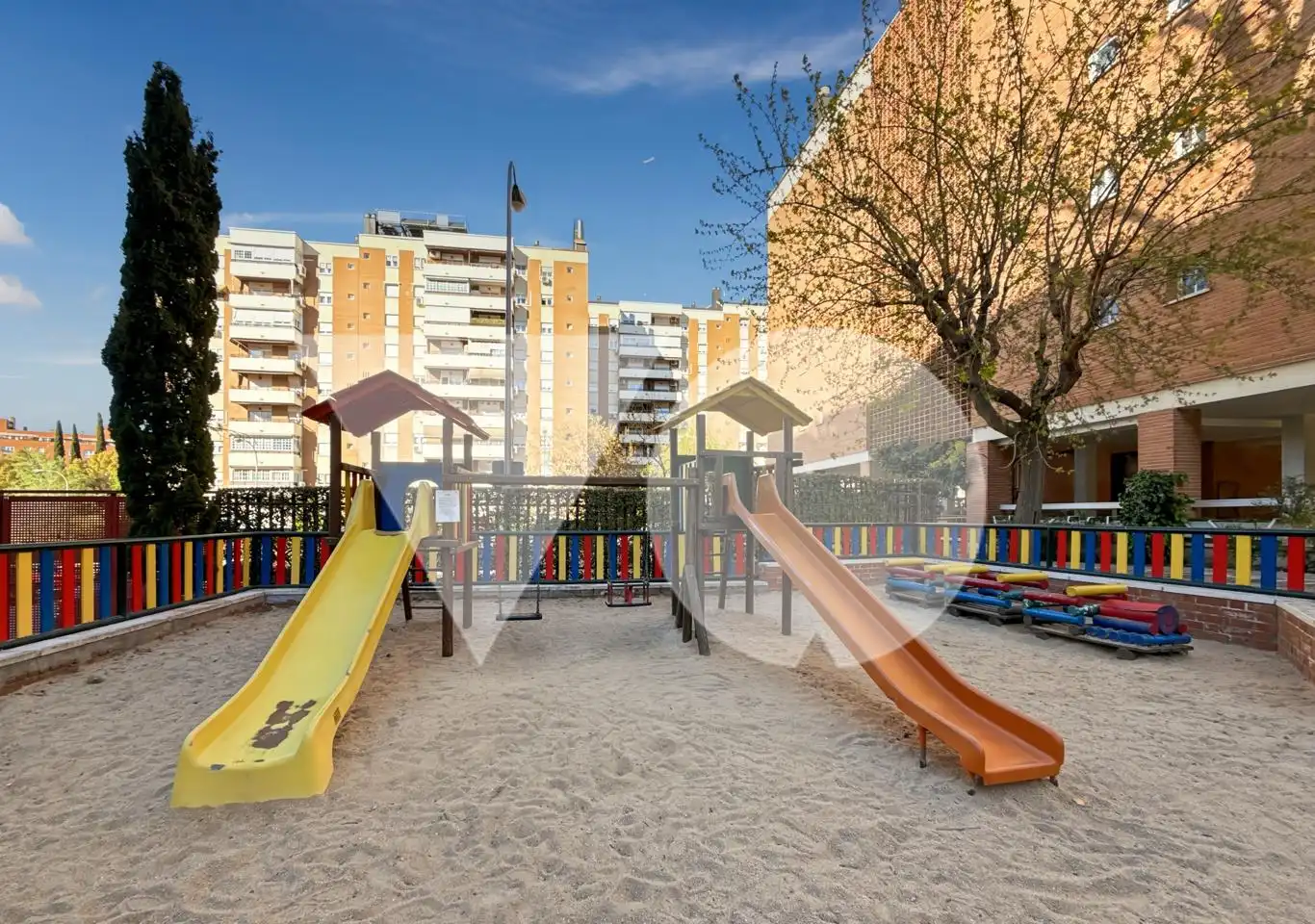 Vista exterior de Pis en venda en Madrid amb Calefacció, Parquet i Terrassa