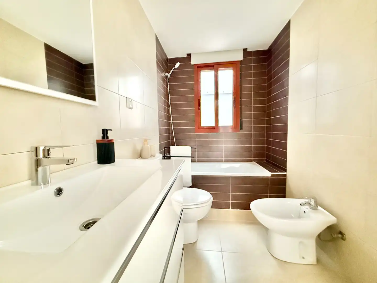 Badezimmer von Wohnung zum Verkauf in Murcia mit Klimaanlage, Terrasse und Abstellraum