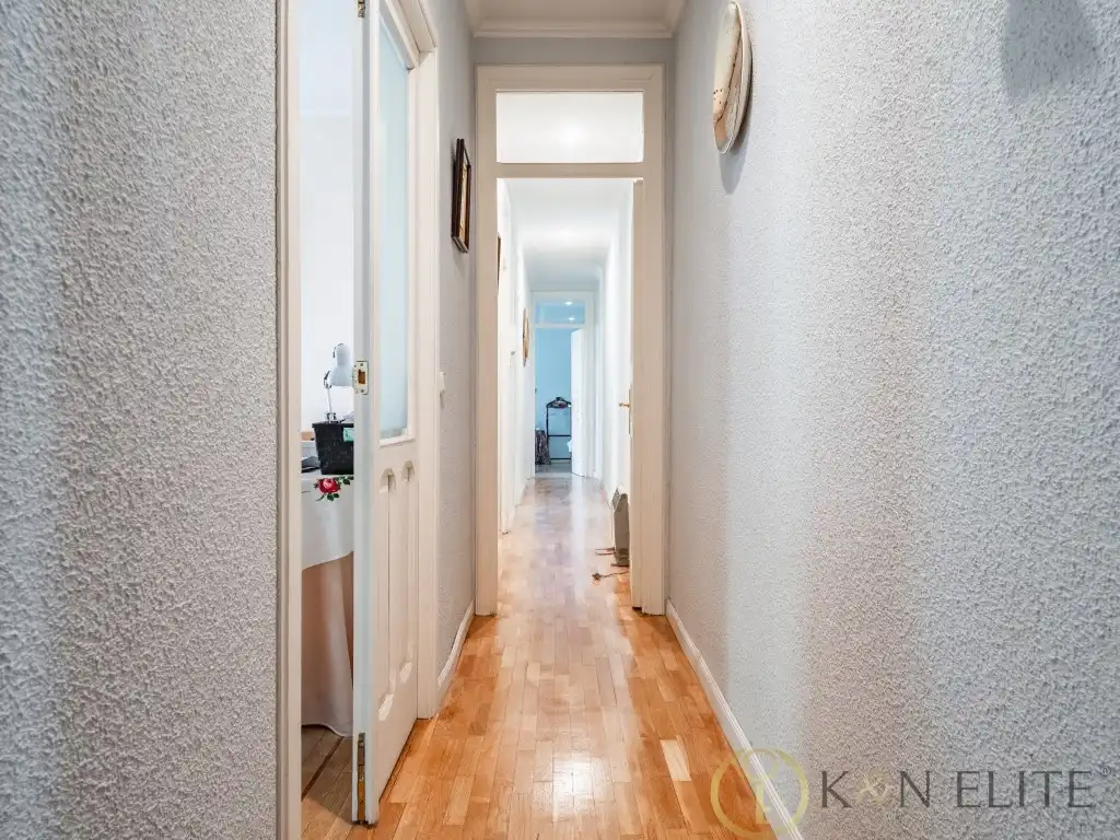 Flat for sale in Madrid  with Air Conditioner, Heating and Balcony