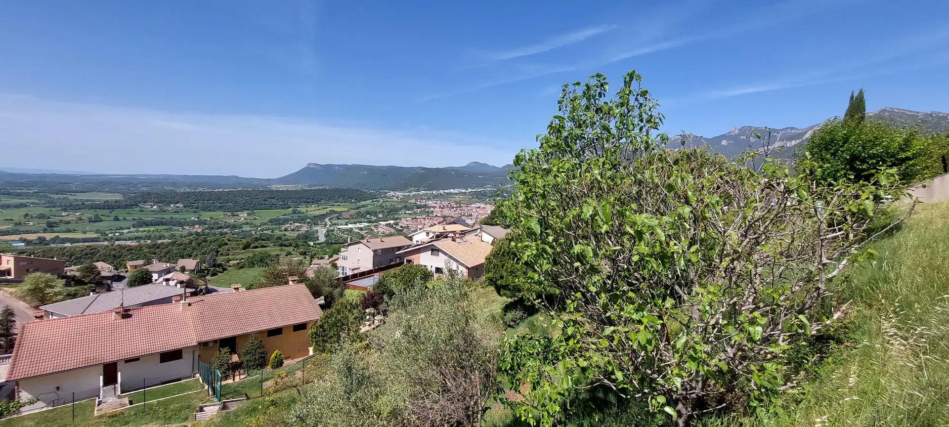 Wohnbaugrundstück zum Verkauf in Berga, imagen 3