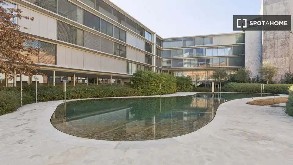 Piscina de Piso de alquiler en  Madrid Capital con Aire acondicionado, Calefacción y Amueblado