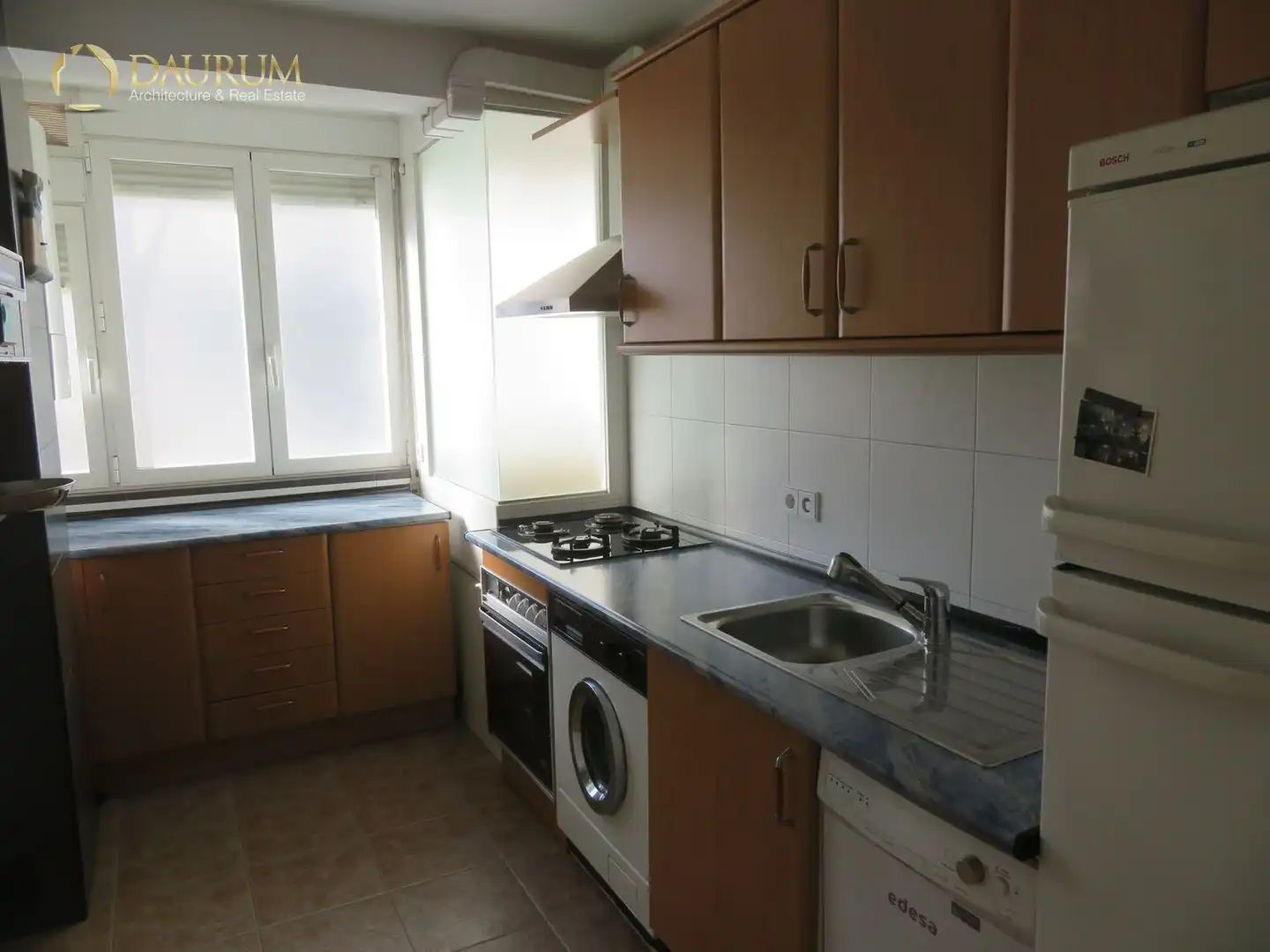 Kitchen of Flat for sale in Alcalá de Henares  with Air Conditioner, Heating and Terrace