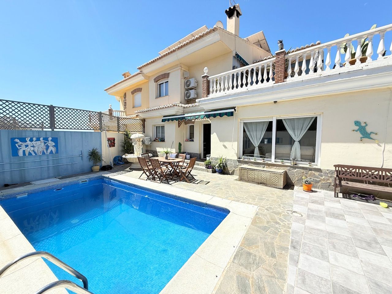 Exterior view of House or chalet for sale in Torrox  with Air Conditioner, Private garden and Storage room
