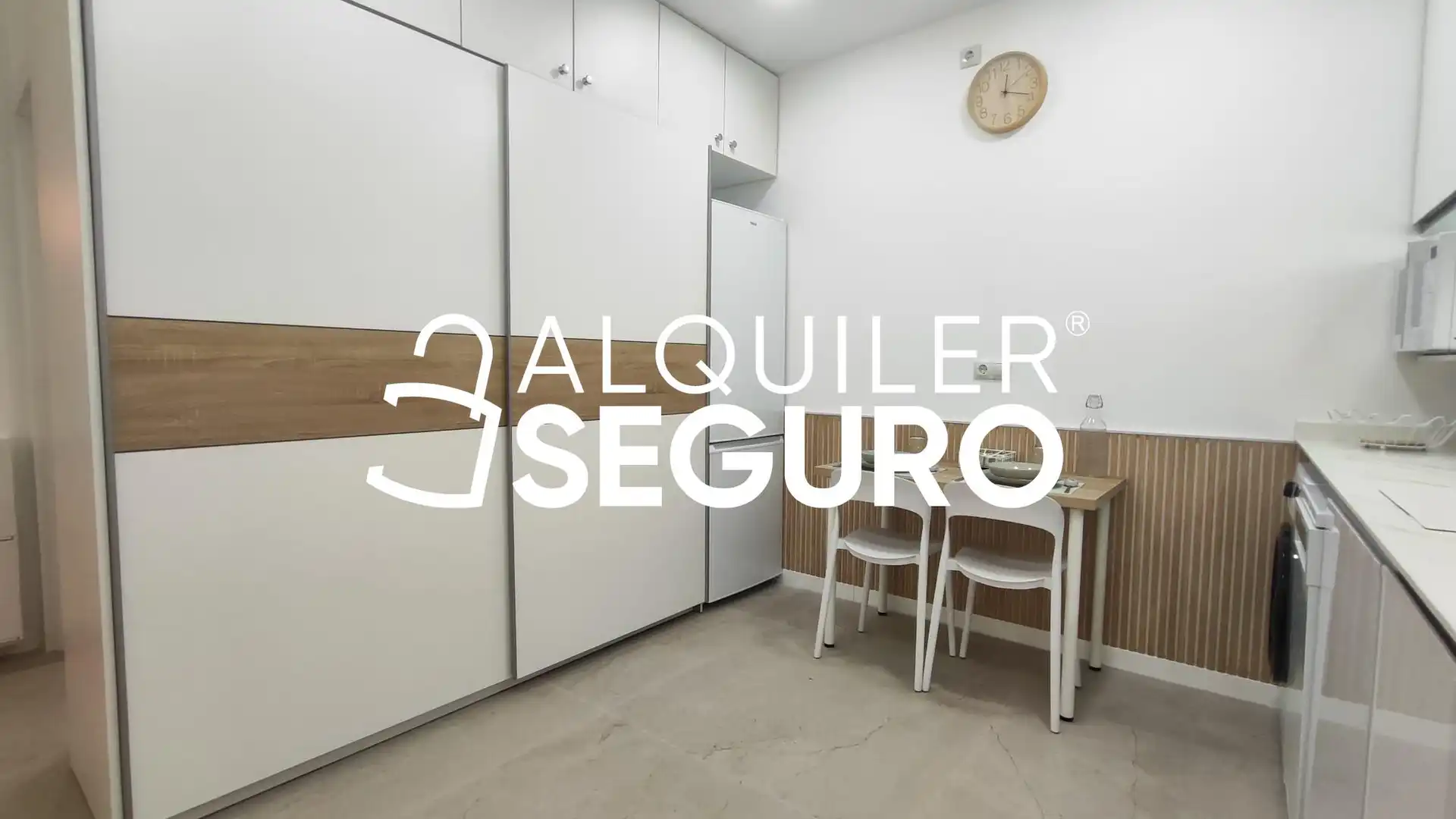 Habitación de Estudio de alquiler en Alfafar con Aire acondicionado, Calefacción y Amueblado