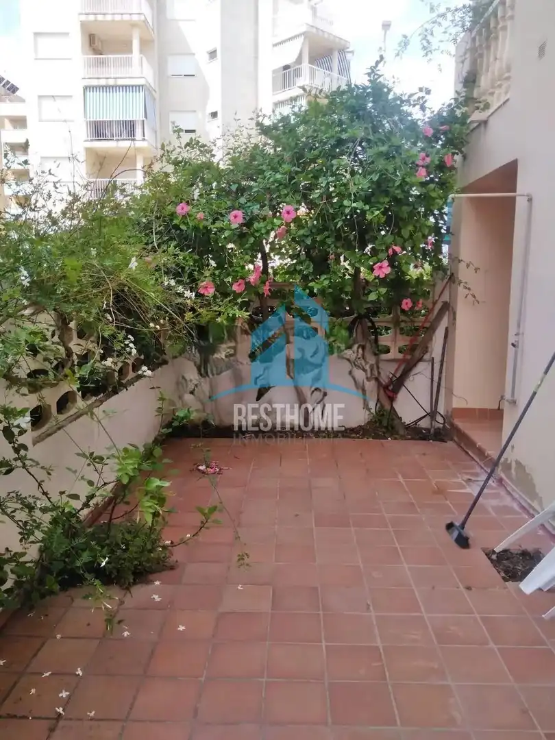 Vista exterior de Casa adosada en venta en Piles con Jardín privado, Terraza y Balcón