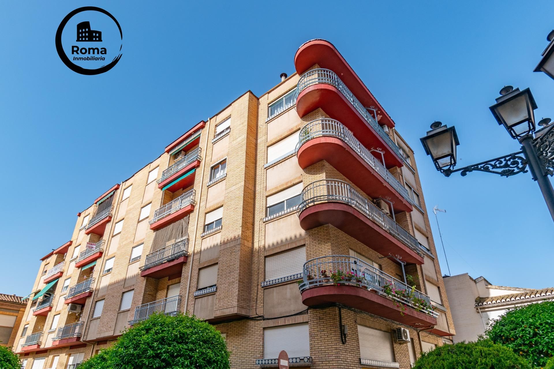 Vista exterior de Pis en venda en Atarfe amb Terrassa, Traster i Balcó