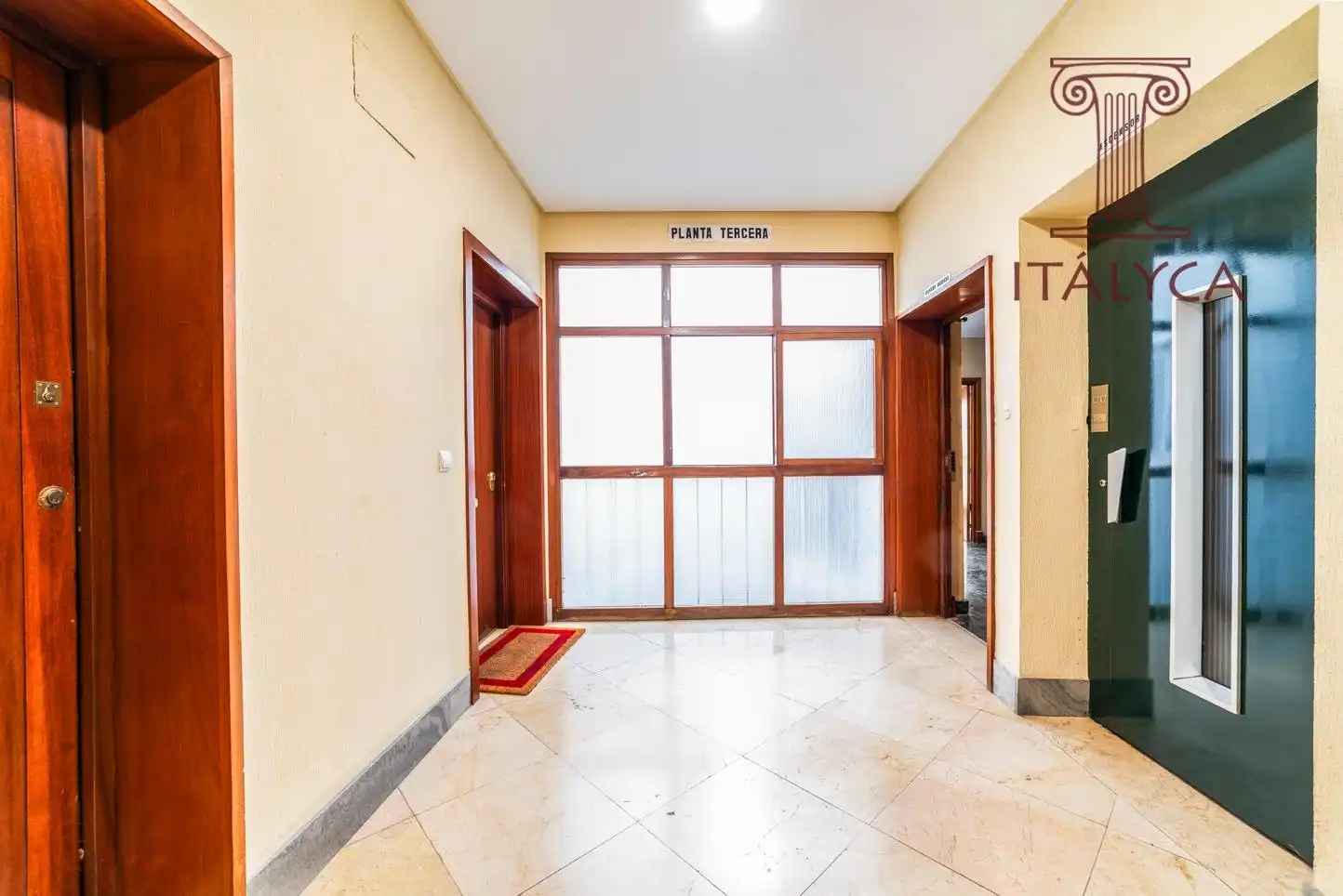 Piso en venta en Sevilla con Terraza y Trastero